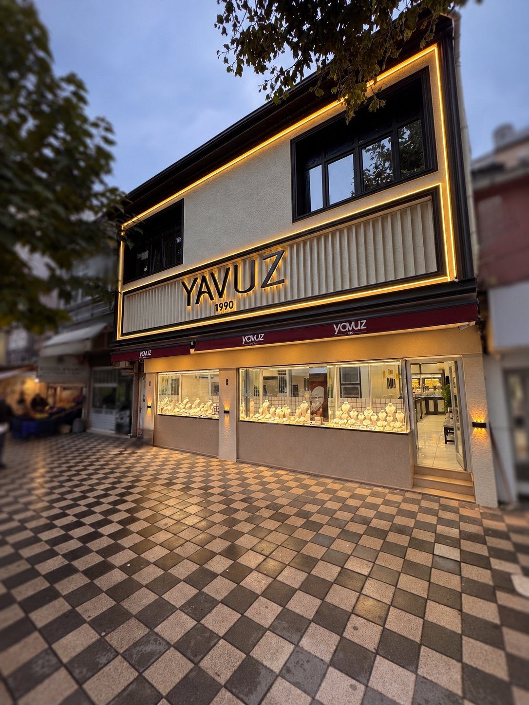 Yavuz Kuyumculuk Alaplı mağazası