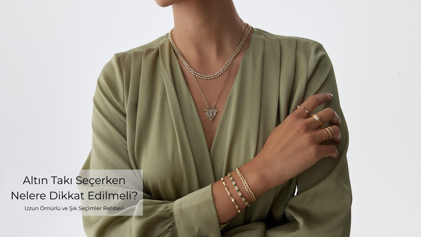 Altın Takı Seçerken Nelere Dikkat Edilmeli? Uzun Ömürlü ve Şık Seçimler Rehberi