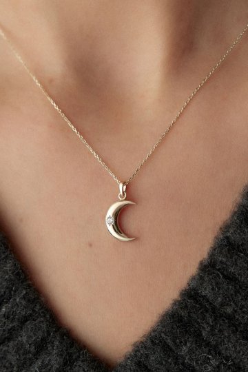 Ay Hilal Taşlı Tasarım Kolye - 1