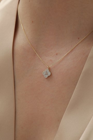 Baget Taşlı Çiçek Kolye - 3