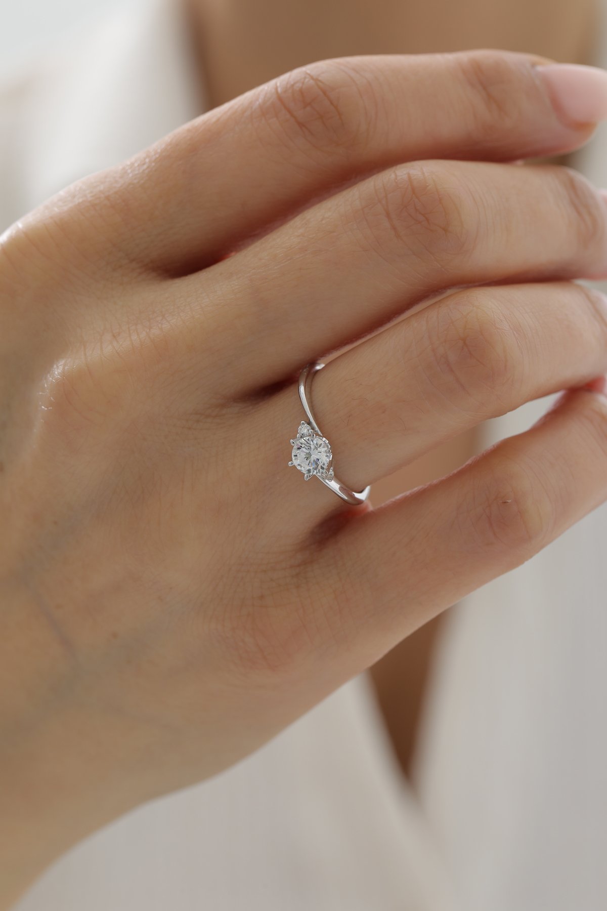 Beyaz Altın Sarmal Tektaş Yüzük - Yavuz Kuyumculuk (1)