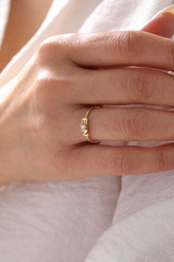 Çift Harfli Tektaş Yüzük - 2