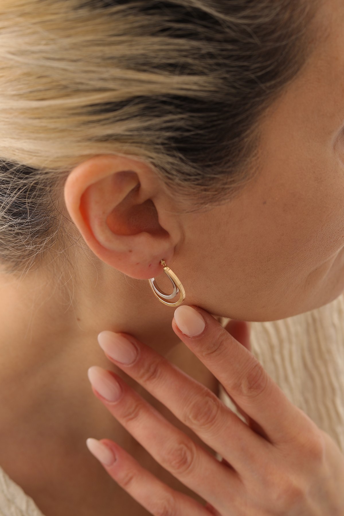 İki Renk Burgu Detay Küpe - Yavuz Kuyumculuk (1)