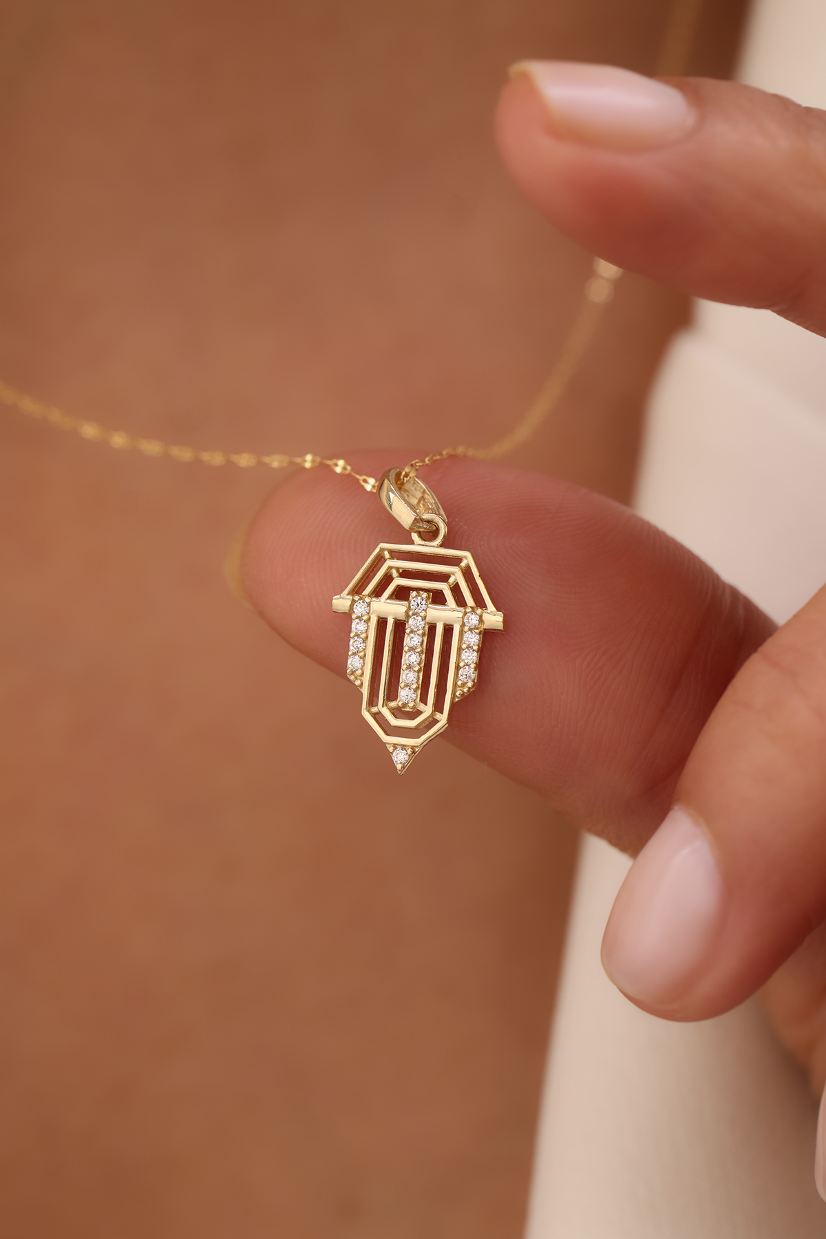 İtalyan Aynalı Zincir Üçgen Kolye - Yavuz Kuyumculuk (1)