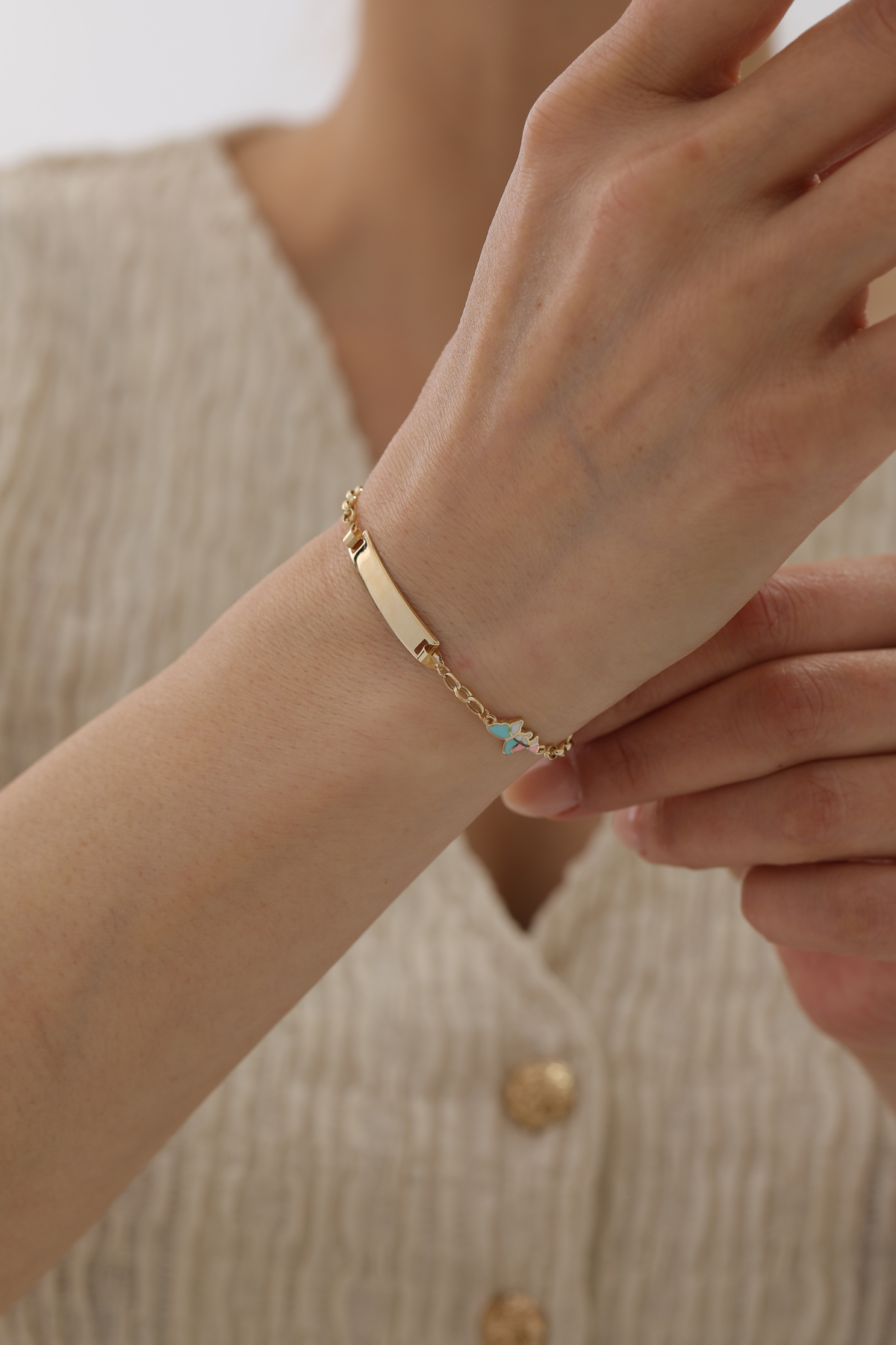 Kelebek Figürlü Plakalı Çocuk Bilekliği - Yavuz Kuyumculuk (1)