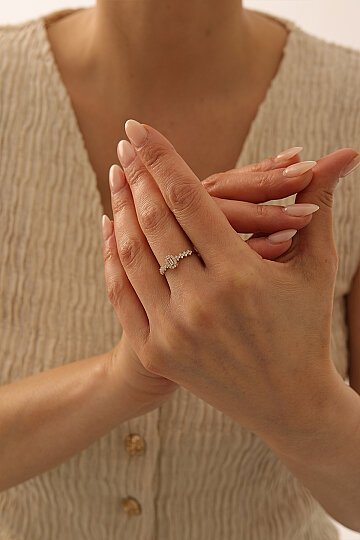 Kenar Taşlı Baget Yüzük - 3