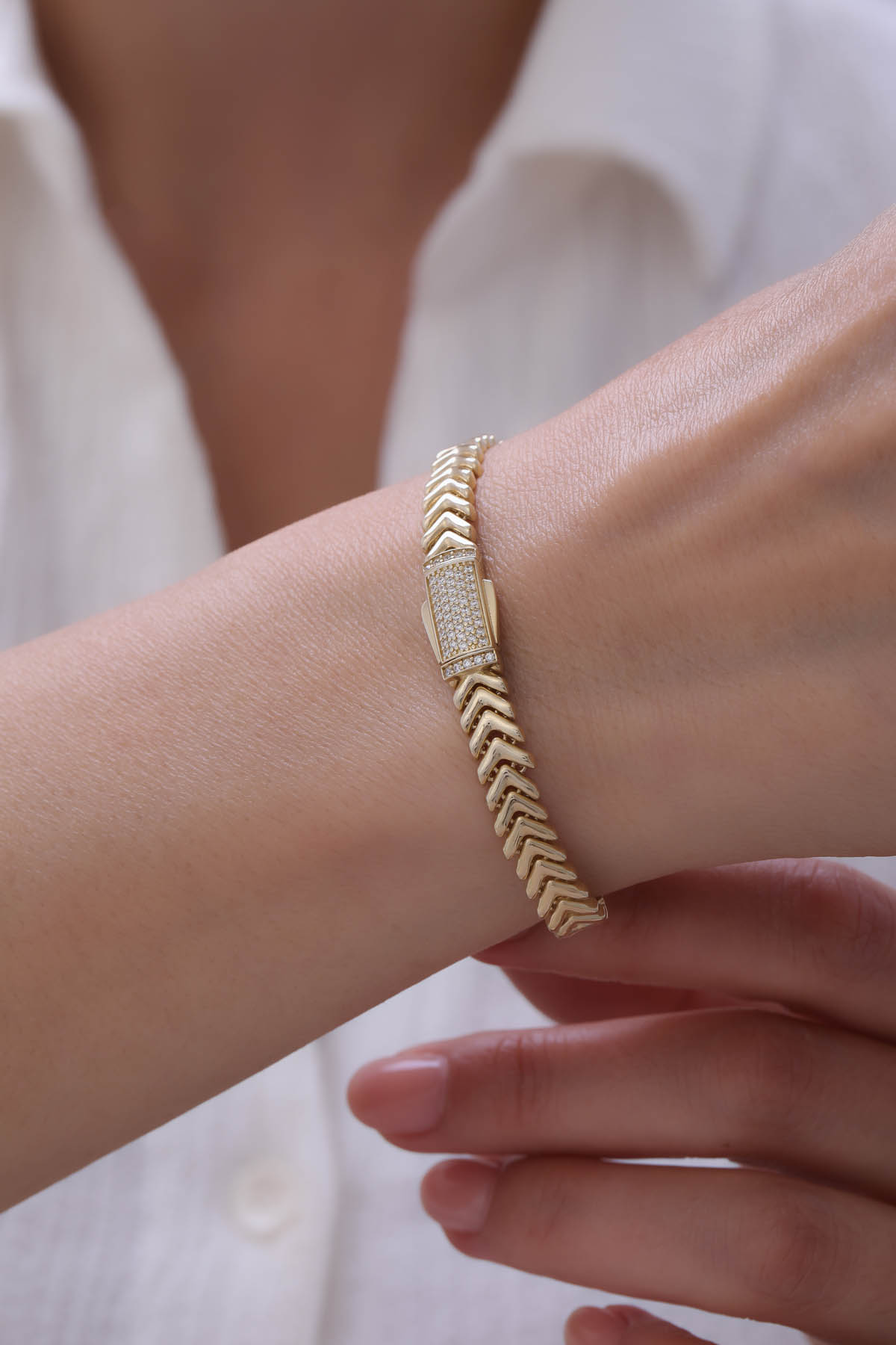 Kilit Detaylı Sıralı Kalp Bileklik - Yavuz Kuyumculuk