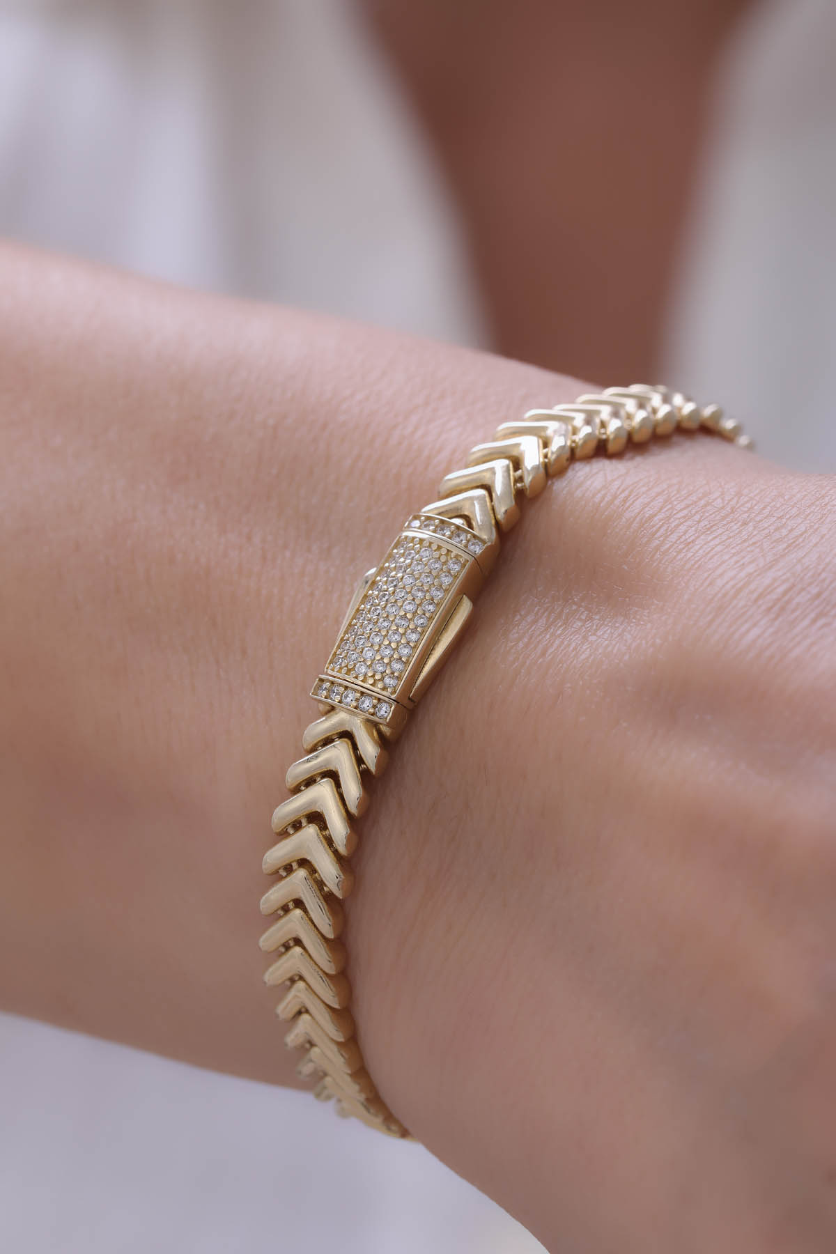 Kilit Detaylı Sıralı Kalp Bileklik - Yavuz Kuyumculuk (1)