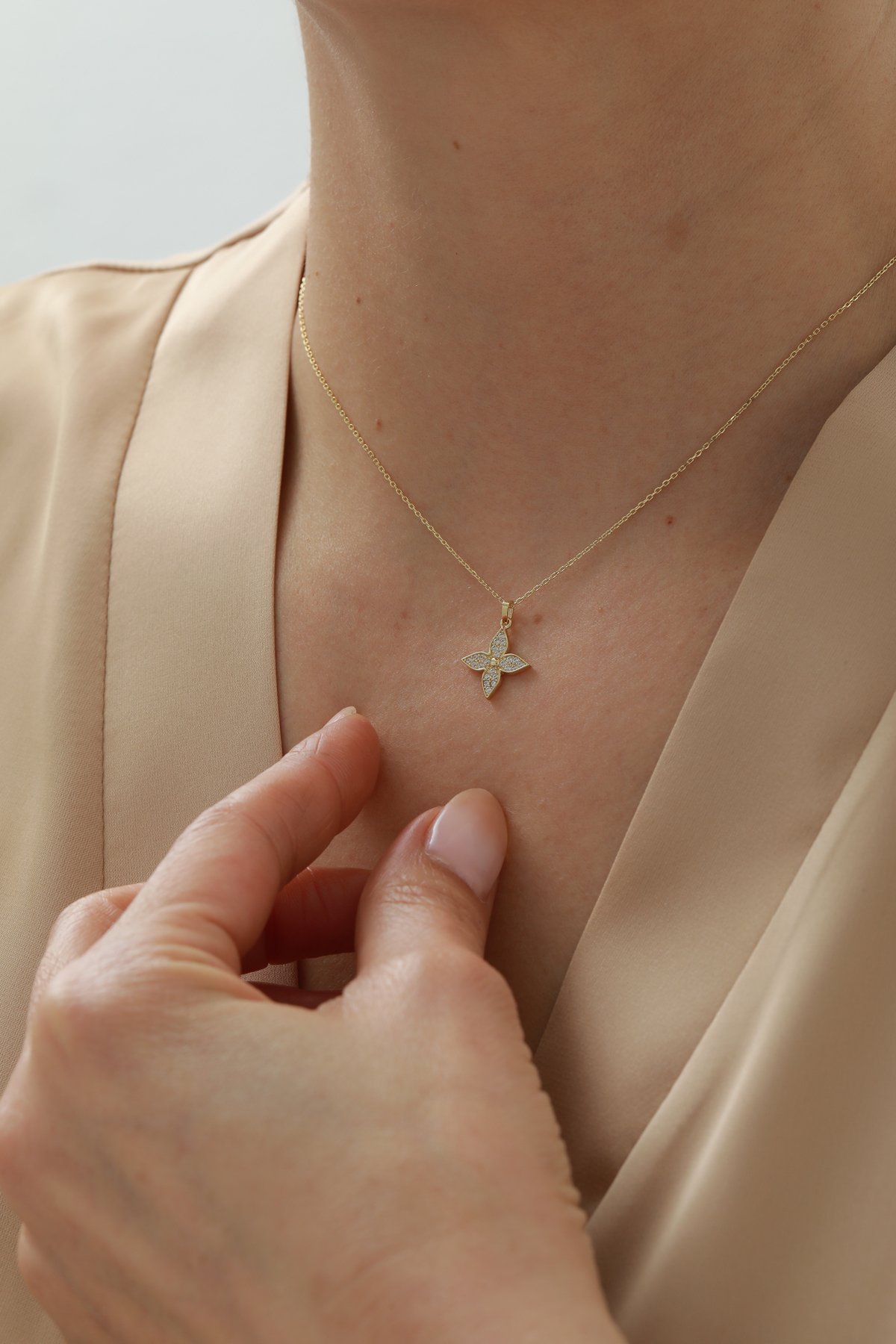 Nergis Kolye - Yavuz Kuyumculuk