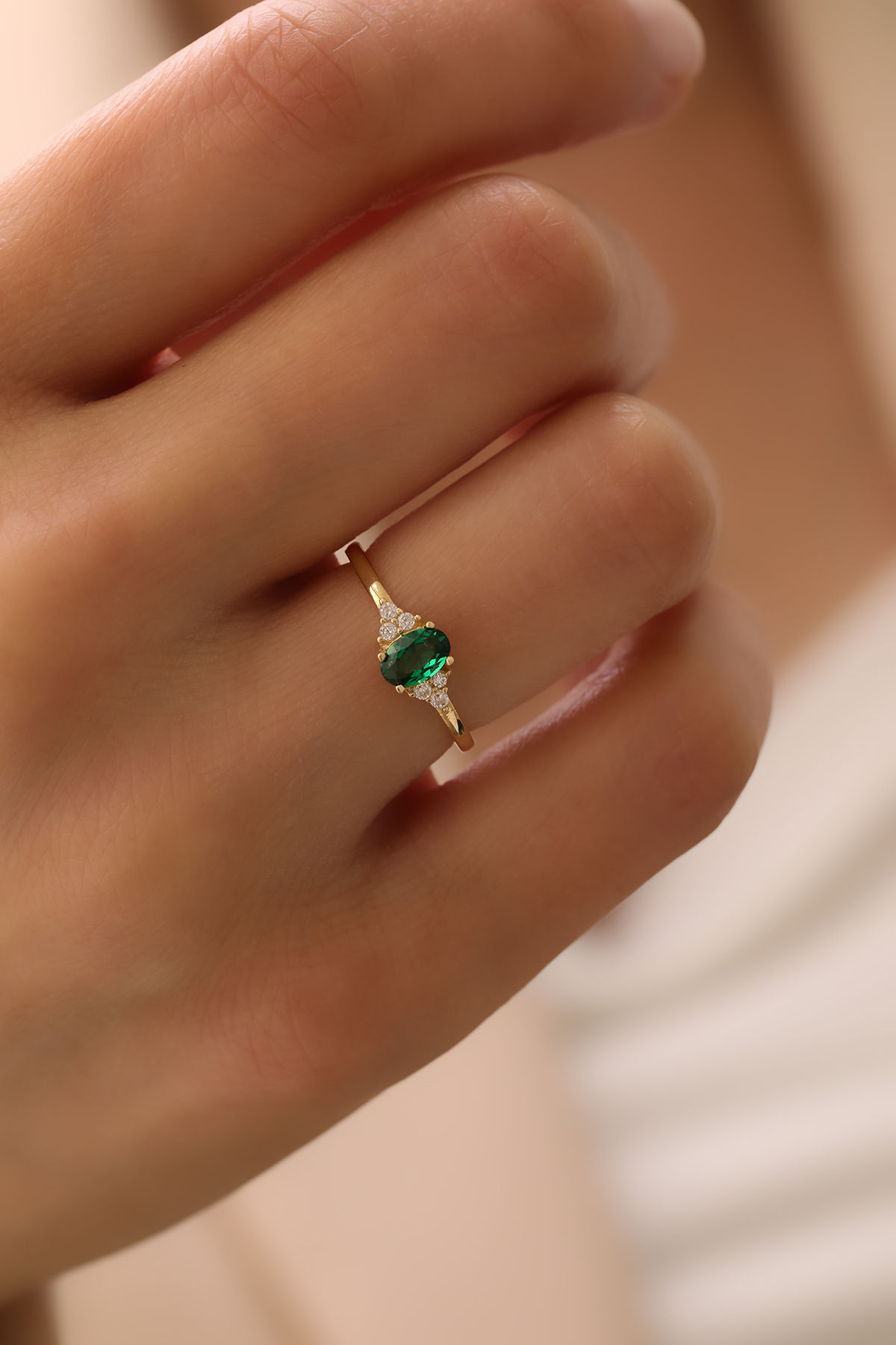 Oval Taşlı Dikey Zümrüt Yüzük - Yavuz Kuyumculuk (1)