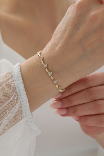 Sıralı Üçgen Bileklik - 1