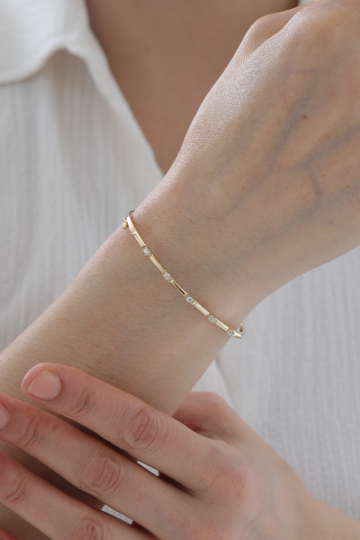 Taş Detaylı Külçe Kelepçe - 1