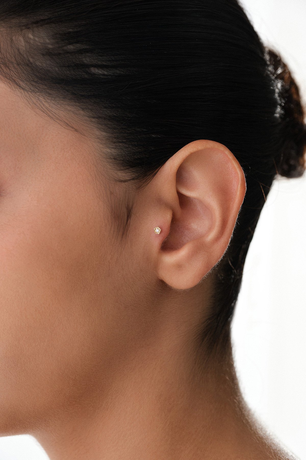 Taşlı Altıgen Tragus Piercing - Yavuz Kuyumculuk (2)