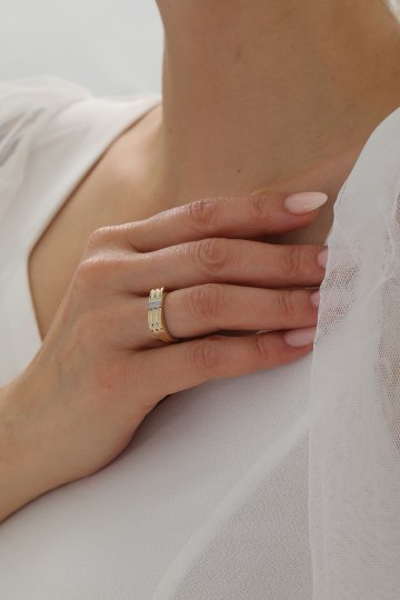 Taşlı Çizgi Desen Modern Yüzük - 1