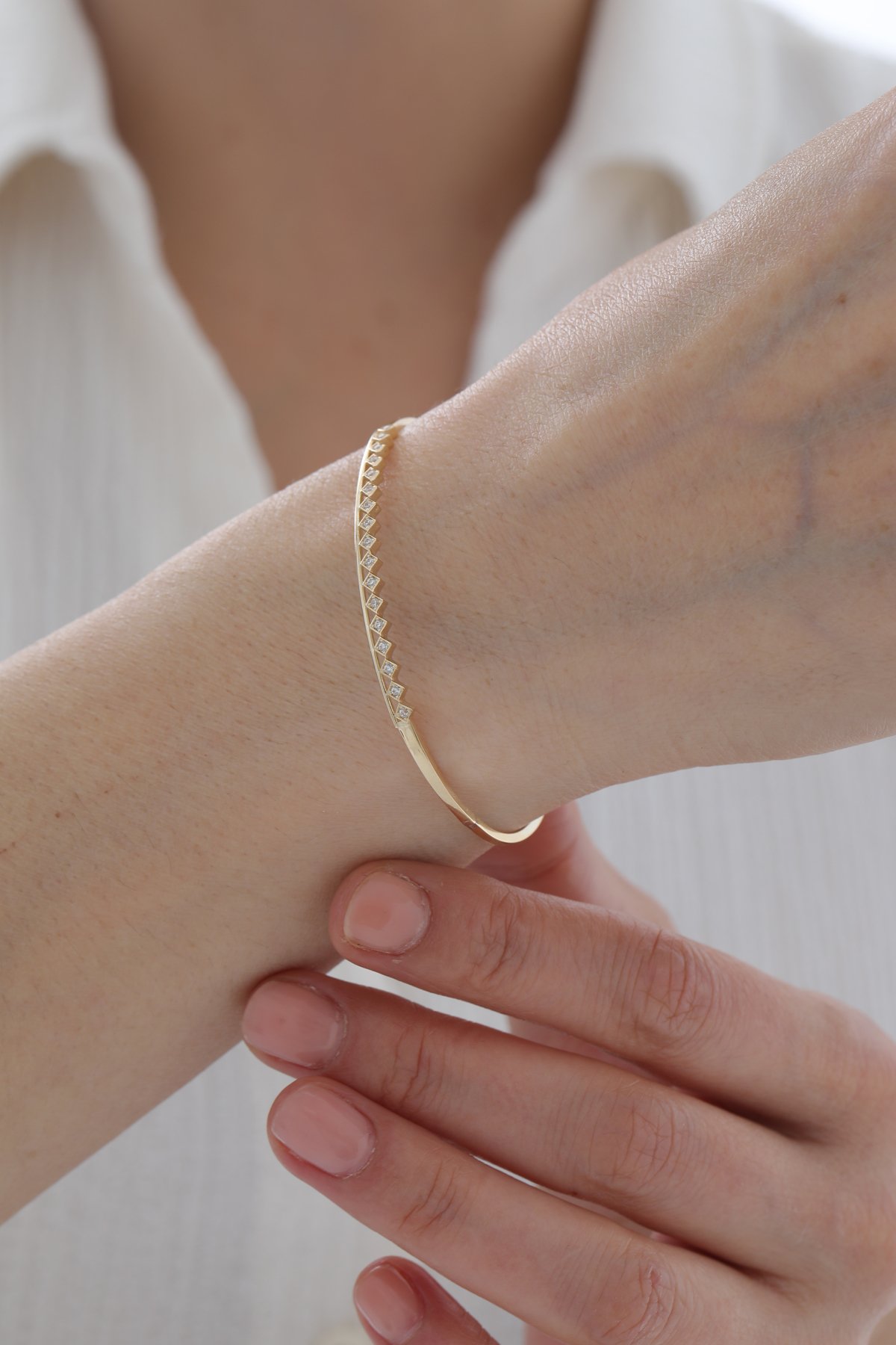 Taşlı Modern Kelepçe - Yavuz Kuyumculuk (1)