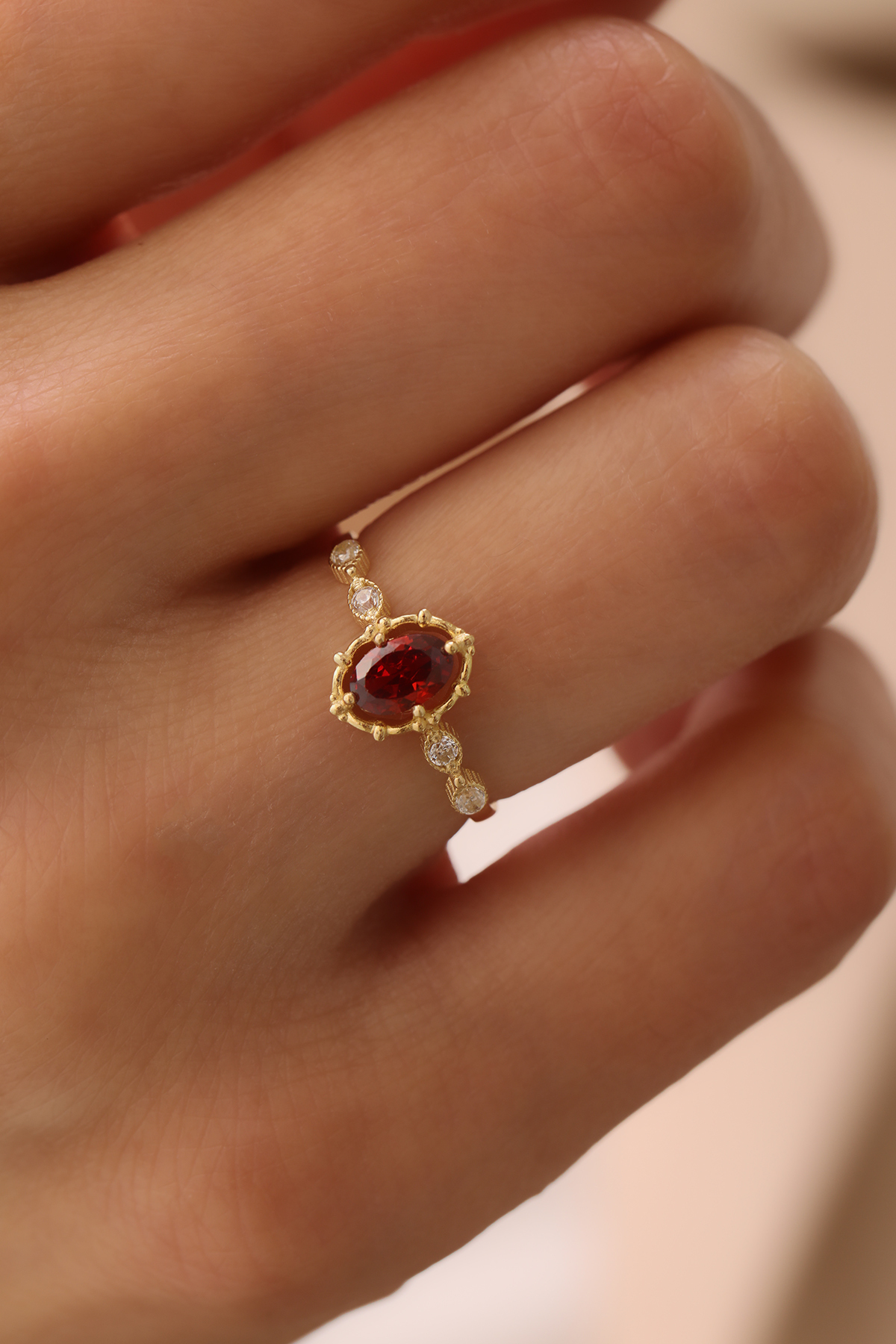 Taşlı Yakut Yüzük - Yavuz Kuyumculuk