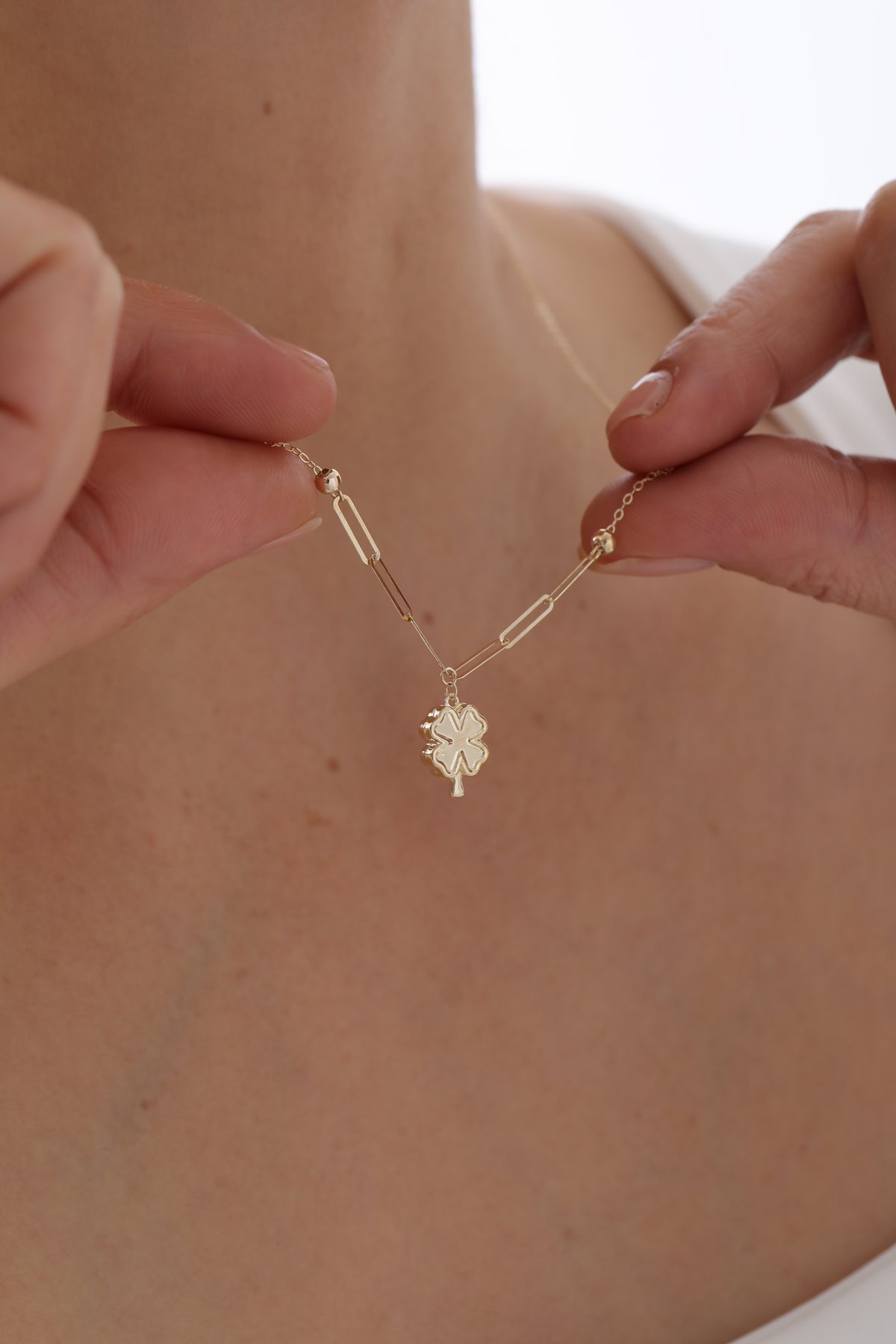 V Form Yonca Kolye - Yavuz Kuyumculuk (3)