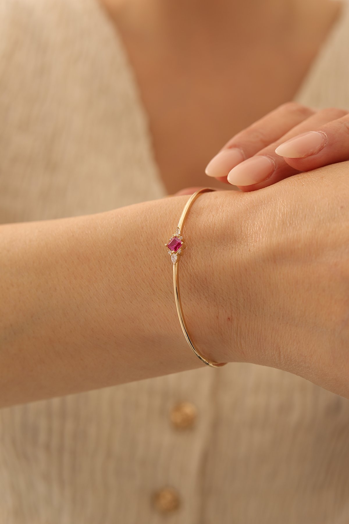 Yakut Taşlı Dörtgen Kelepçe - Yavuz Kuyumculuk (1)