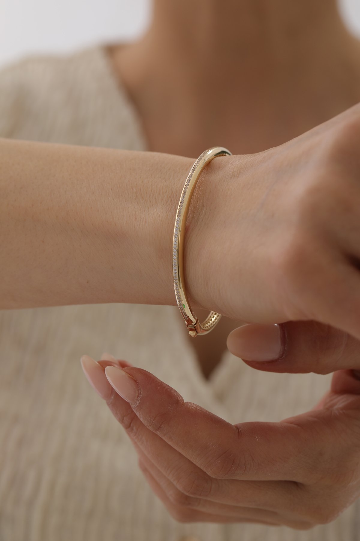 Yarı Taşlı Modern Bombe Kelepçe - Yavuz Kuyumculuk (1)