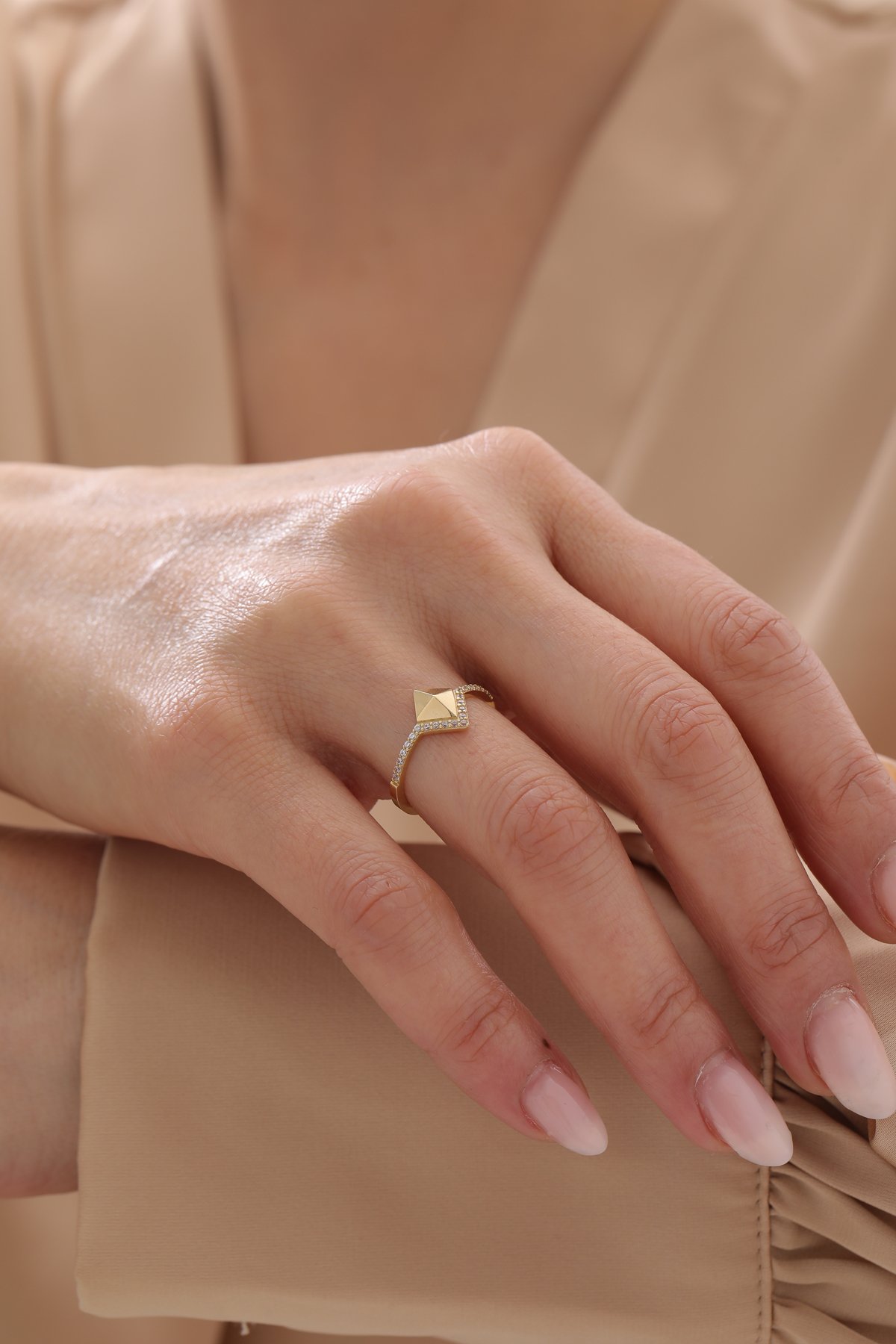 Yarı Taşlı Modern Yüzük - Yavuz Kuyumculuk (1)