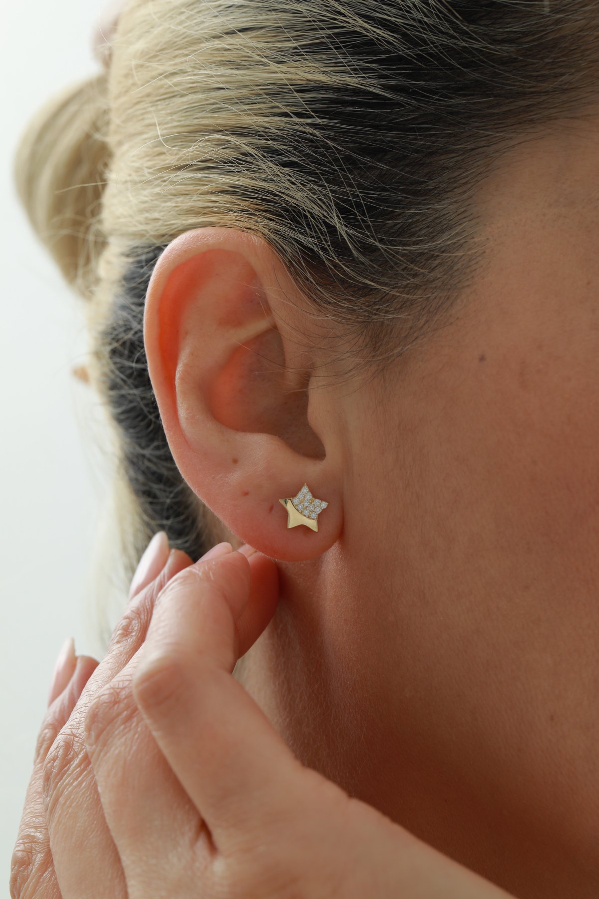 Yarı Taşlı Yıldız Top Küpe - Yavuz Kuyumculuk (1)