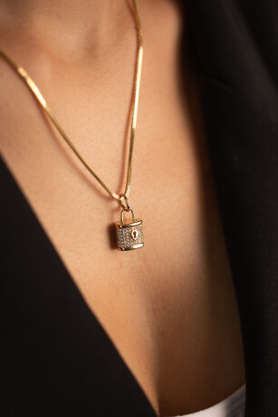Kalın Küp Zincir Taşlı Kilit Kolye - 1