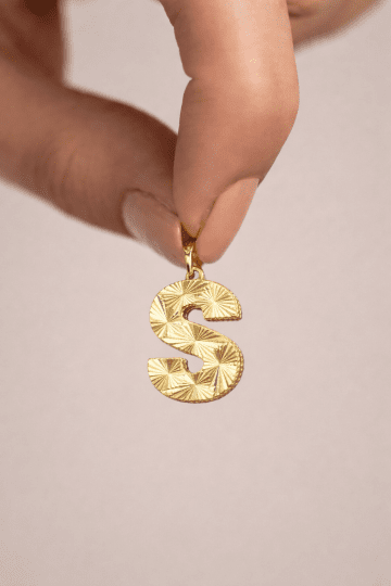 Kalemli Harf Kolye Ucu - 1