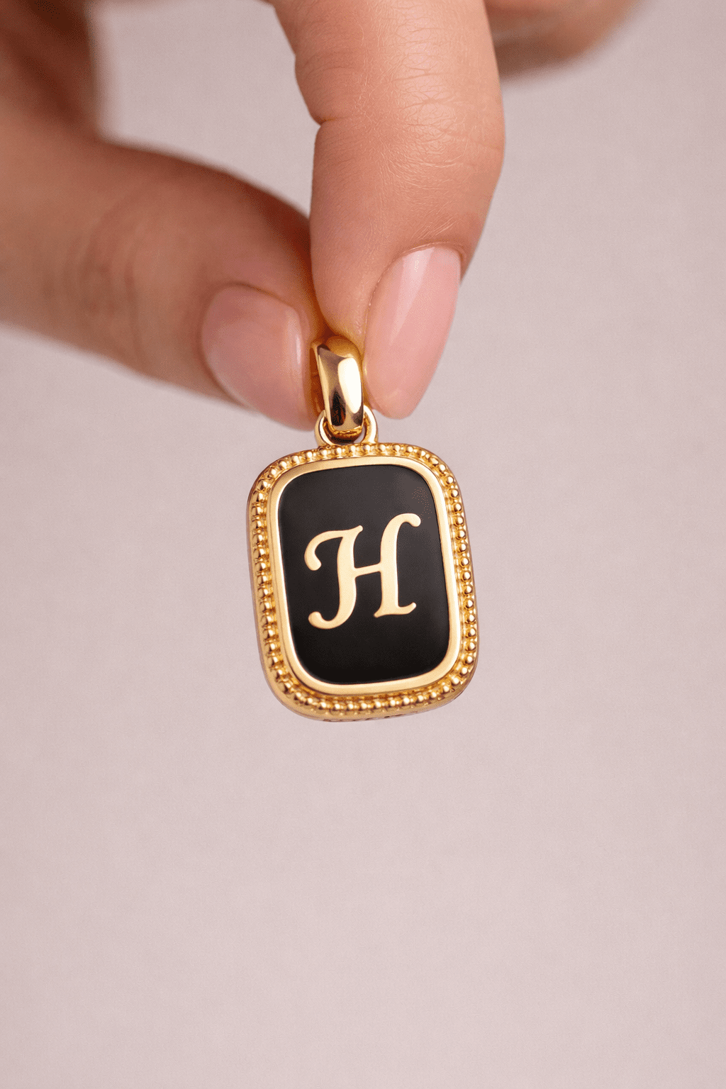 Unisex Siyah Taşlı Harf Kolye Ucu - Yavuz Kuyumculuk (1)