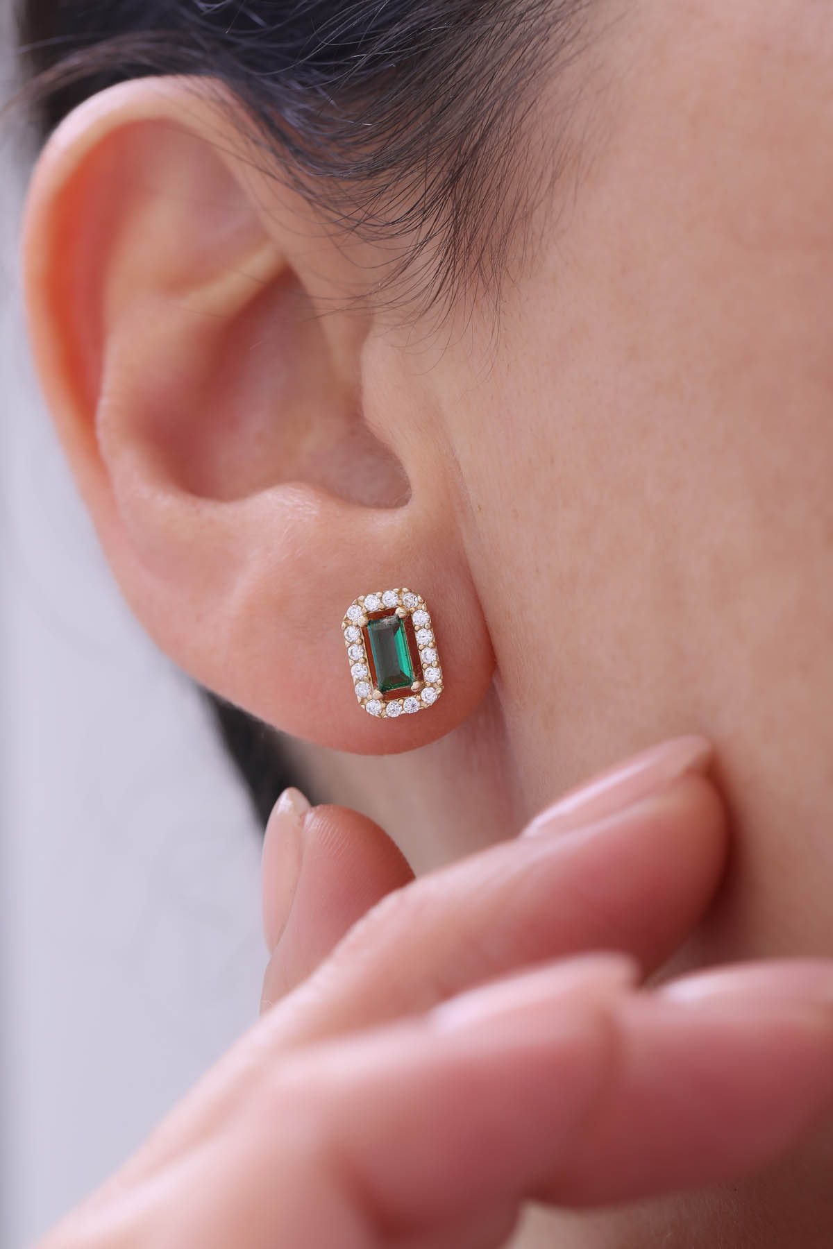 Yeşil Zümrüt Baget Küpe - Yavuz Kuyumculuk (1)