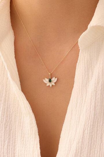 Zümrüt Taşlı Mineli Lotus Kolye - 1