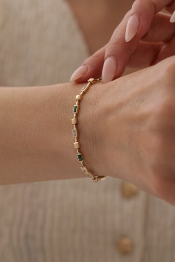 Zümrüt Taşlı Modern Bileklik - 1