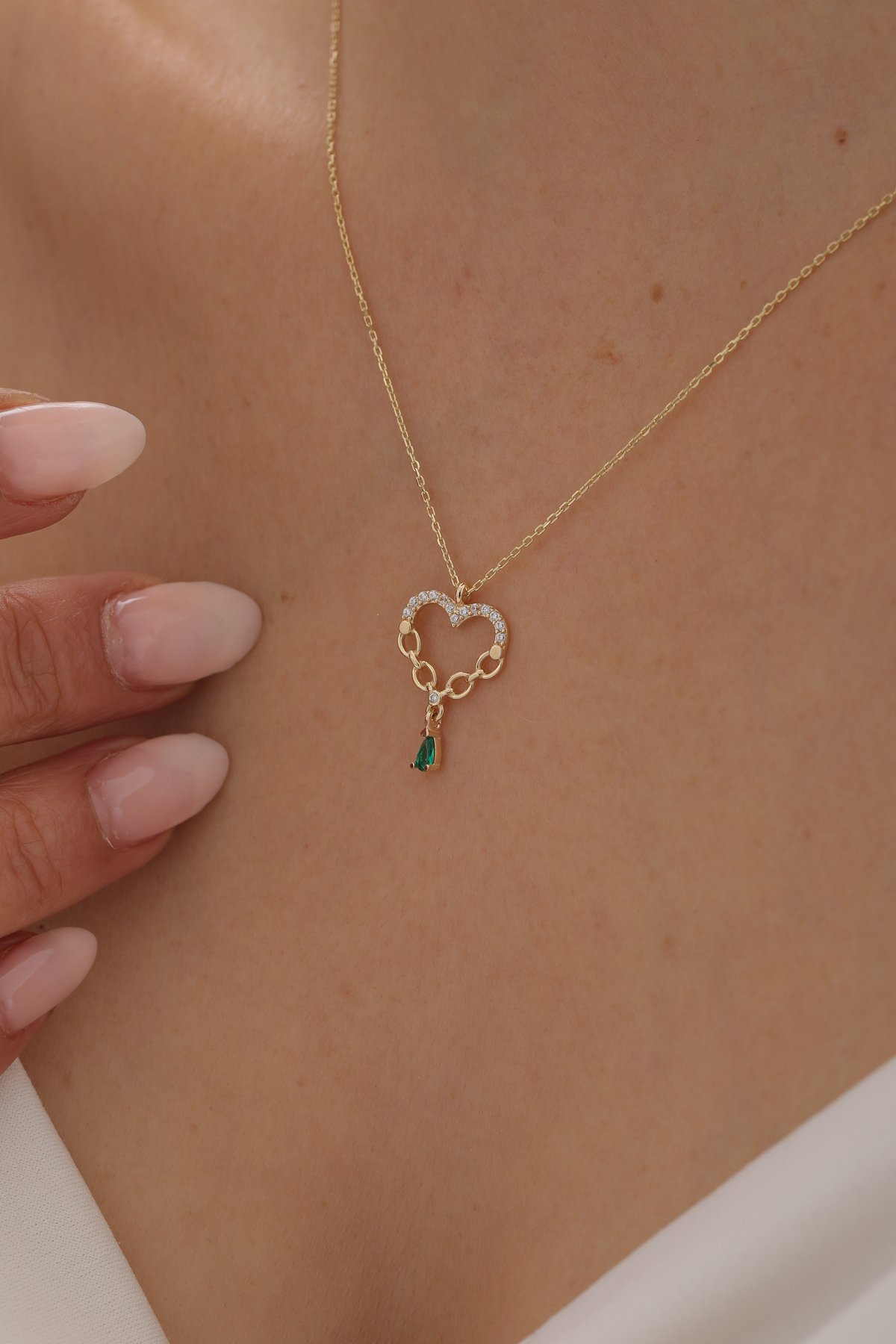 Zümrüt Taşlı Sallantılı Kalp Kolye - Yavuz Kuyumculuk (2)